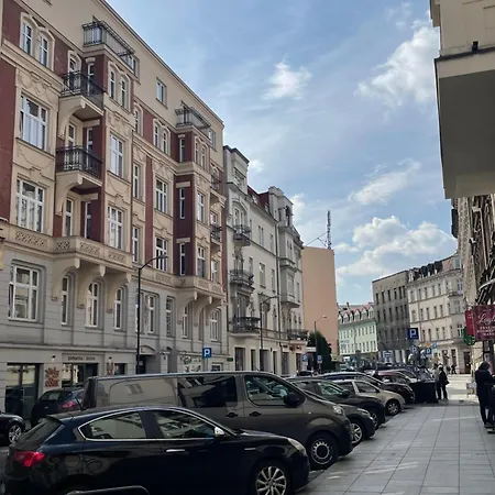 Slowackiego Glamour By Bookinghost شقة