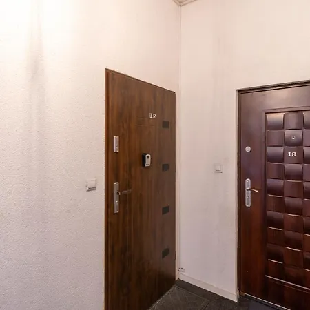 Slowackiego Glamour By Bookinghost *