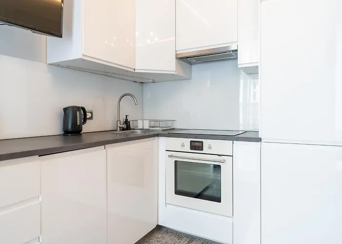 Slowackiego Glamour By Bookinghost