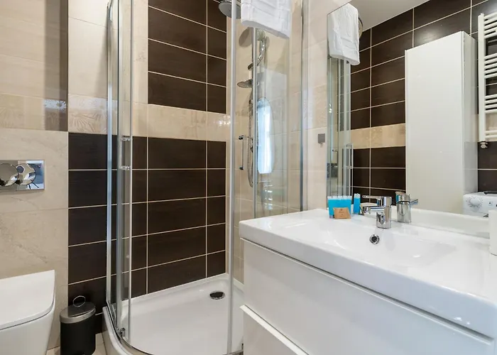 Slowackiego Glamour By Bookinghost *